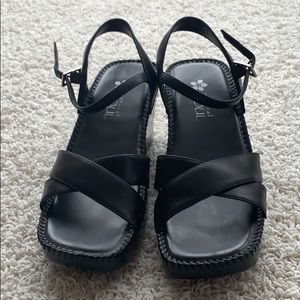 Aerosoles Black Leather Sandal